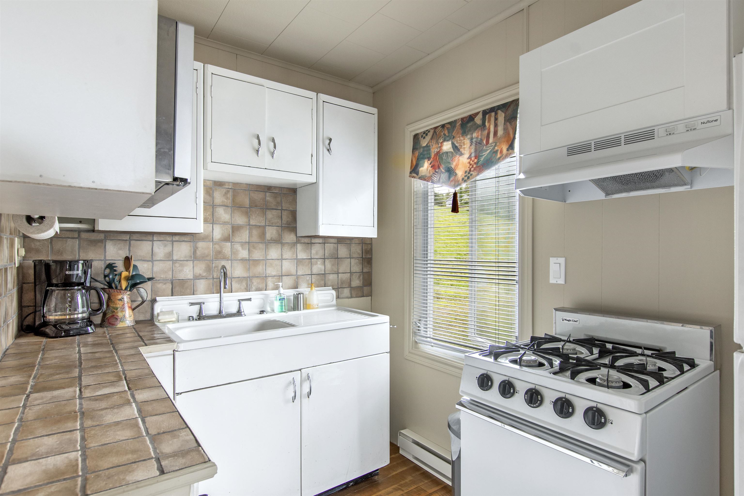 31 Fuller Drive Canaan, VT 05903 - Photo 13 of 40