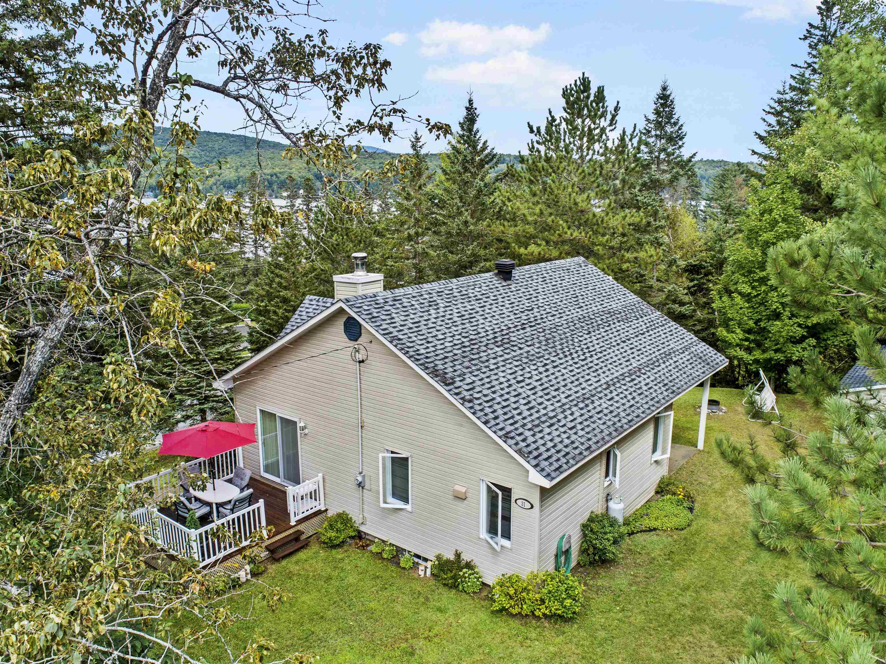31 Fuller Drive Canaan, VT 05903 - Photo 4 of 40