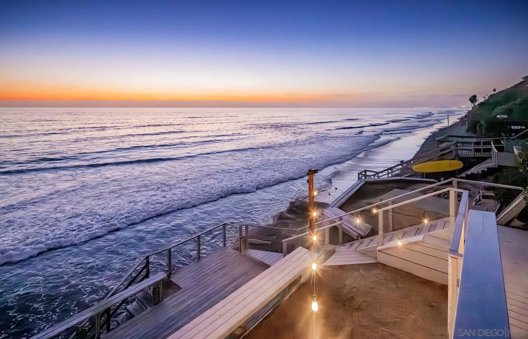 1036 Neptune Avenue Encinitas, CA 92024 - Photo 29 of 34 a view of an ocean from a building