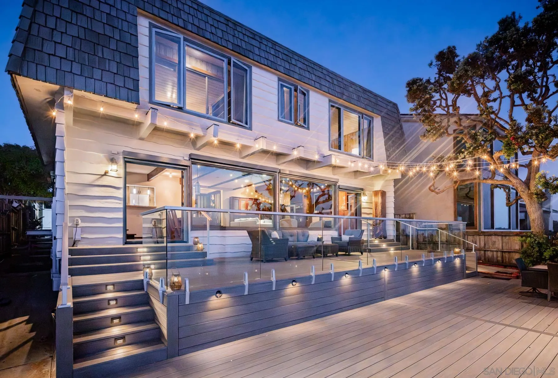 1036 Neptune Avenue Encinitas, CA 92024 - Photo 3 of 34 a view of a building with sitting area