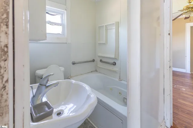 $95,000 | 106 Williams Street, Laurens, SC 29360