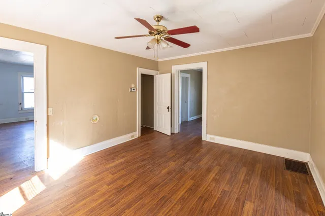 $95,000 | 106 Williams Street, Laurens, SC 29360