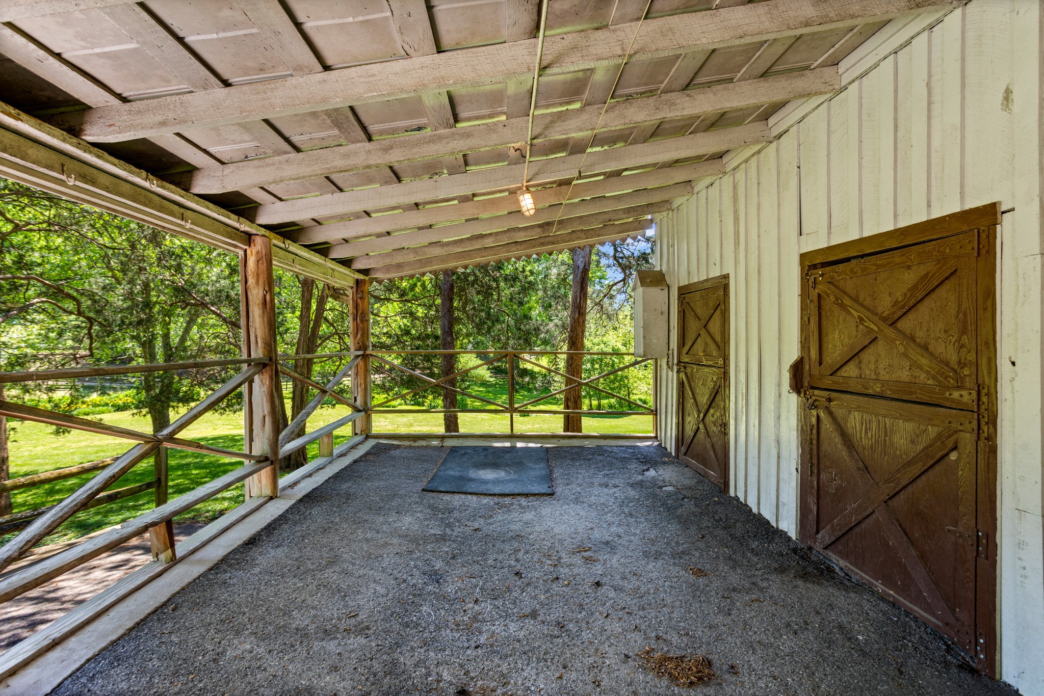 370 Vaughn Road Nashville, TN 37221 - Photo 16 of 27 a view of empty room with floor to ceiling windows