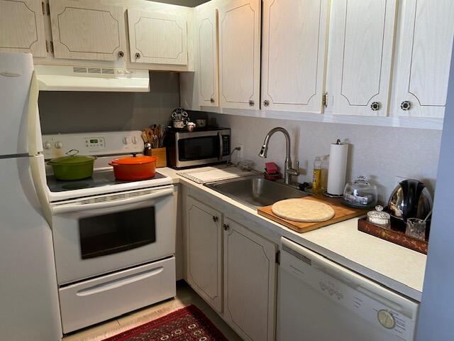 373 Brighton I Boca Raton, FL 33434 - Photo 5 of 15 IMG_1371