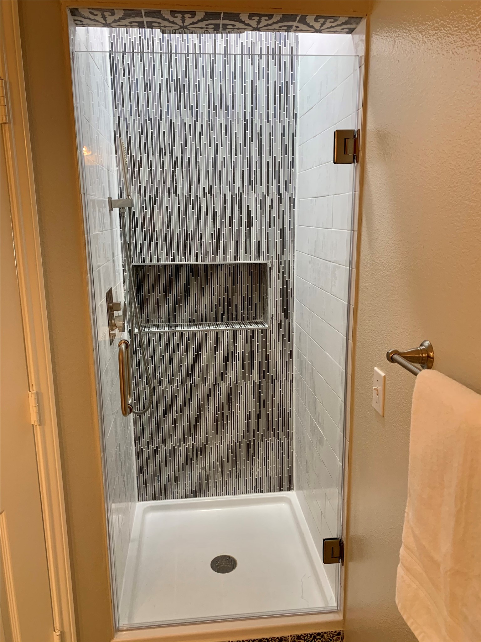 11218 Timbertree Lane Houston, TX 77070 - Photo 20 of 39 Check out the updated shower in the 2nd full bathroom on the first floor!
