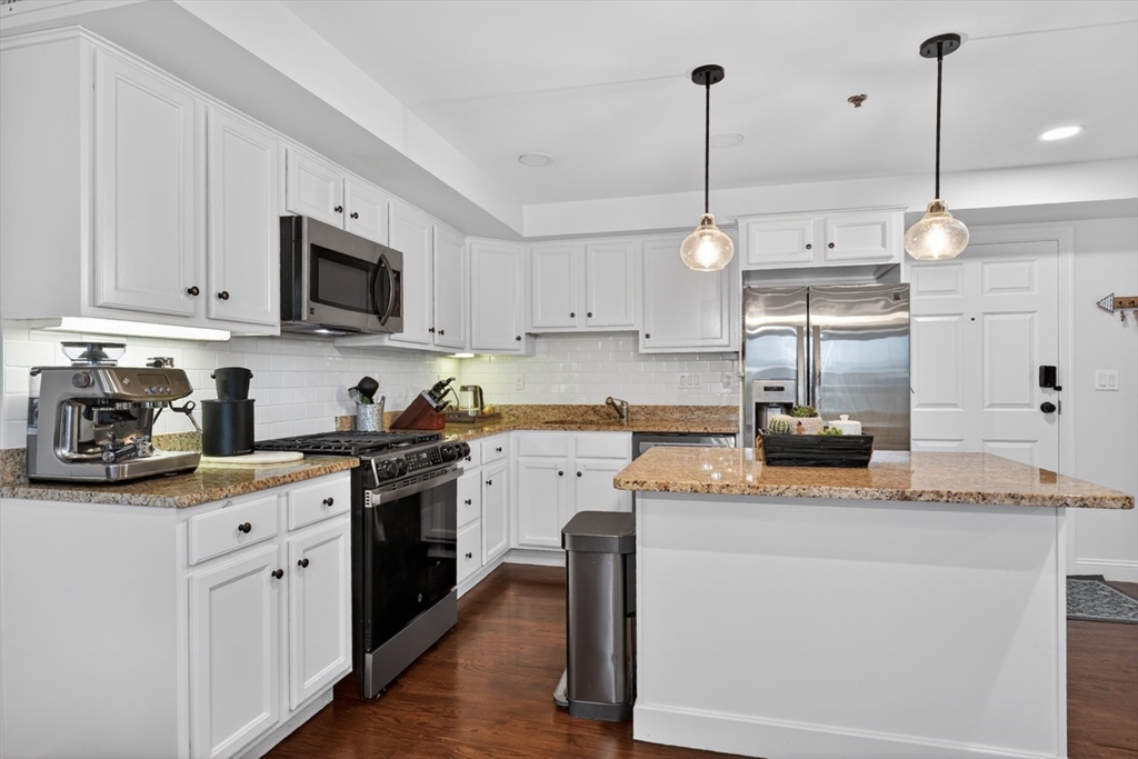 24 Arsenal Street, Unit 2D Watertown, MA 02472 - Photo 11 of 21