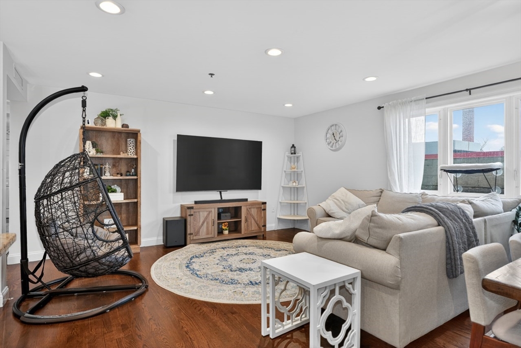 24 Arsenal Street, Unit 2D Watertown, MA 02472 - Photo 2 of 21