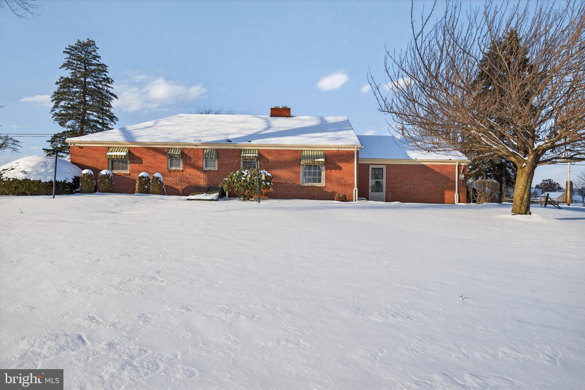 922 Penn Grant Road Lancaster, PA 17602 - Photo 4 of 32