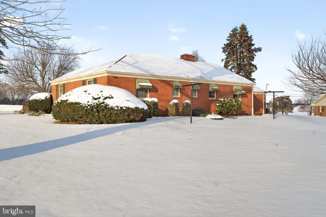 $310,000 | 922 Penn Grant Road, Lancaster, PA 17602