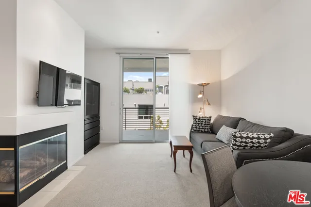 $2,700 | 267 San Pedro Street, Unit 616, Los Angeles, CA 90012