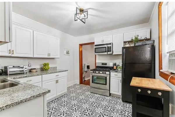 $1,700 | 627 Milan Street, New Orleans, LA 70115