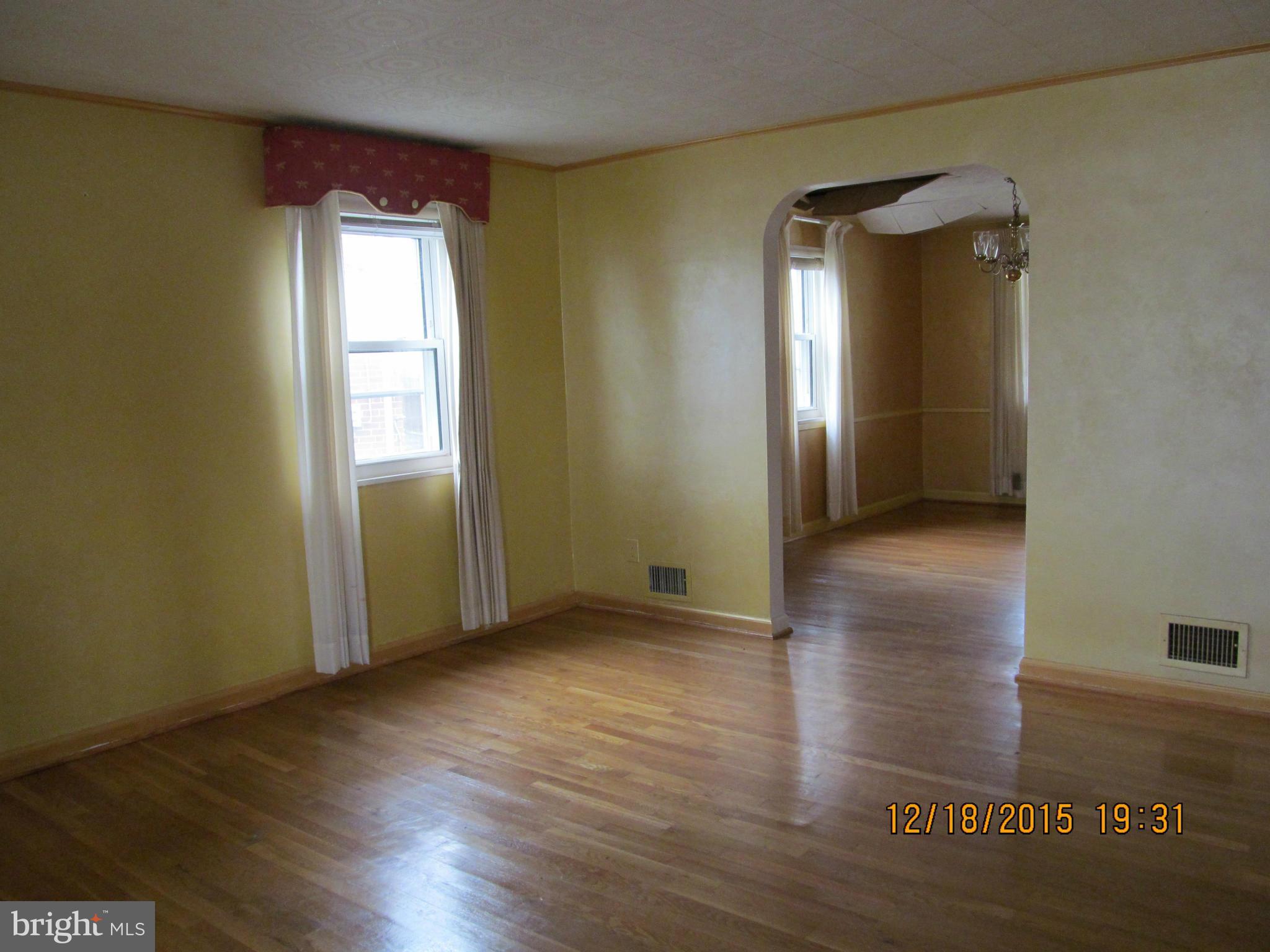 5472 Addington Road Baltimore, MD 21207 - Photo 2 of 16 Interior (General)