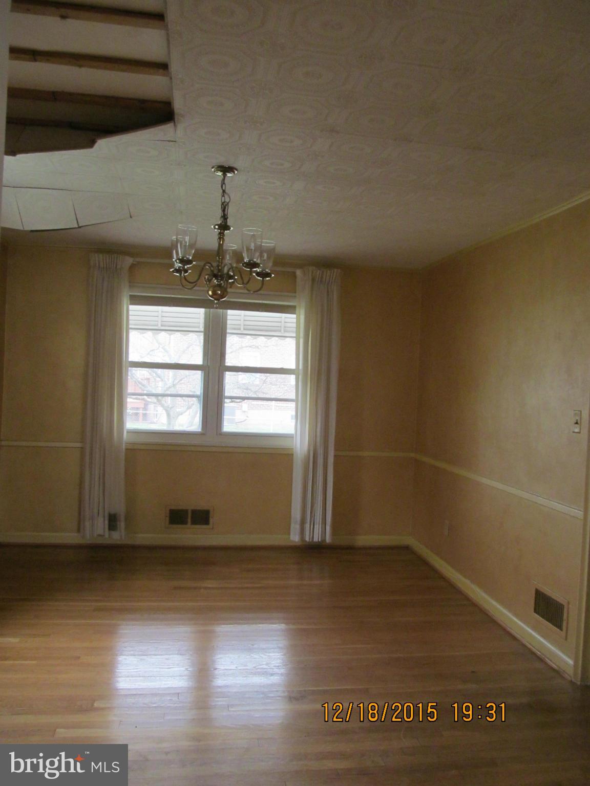 5472 Addington Road Baltimore, MD 21207 - Photo 3 of 16 Interior (General)
