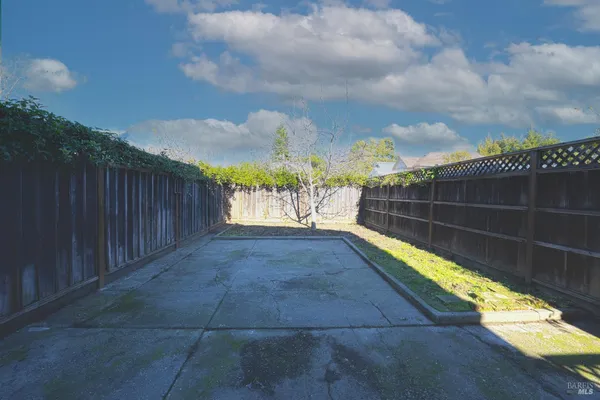 a view of a pathway both side of building