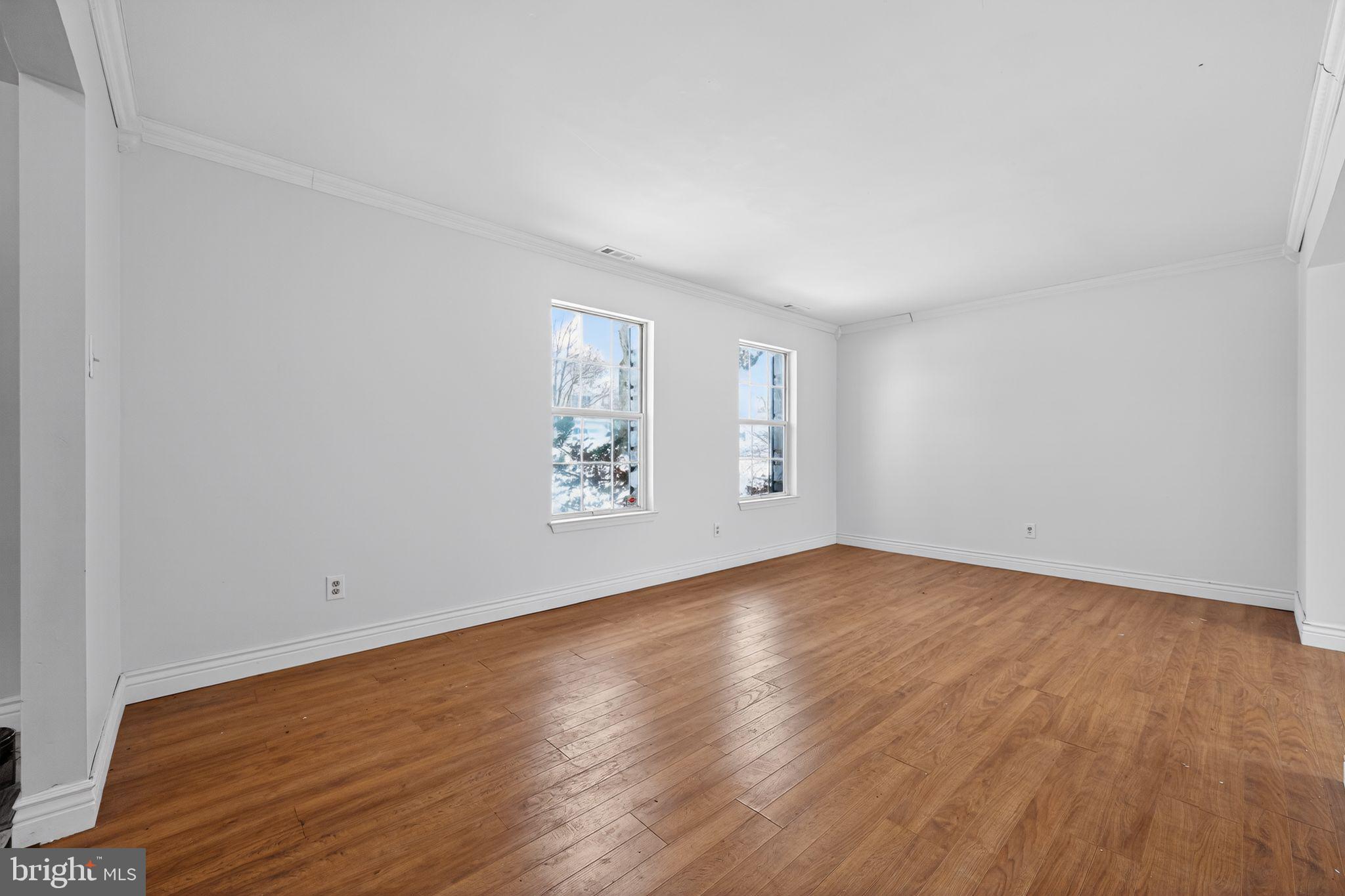 1868 Sunrise Way Jamison, PA 18929 - Photo 2 of 30