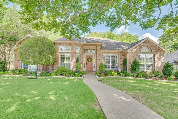 $499,000 | 5908 Yacht Club Drive, Rockwall, TX 75032