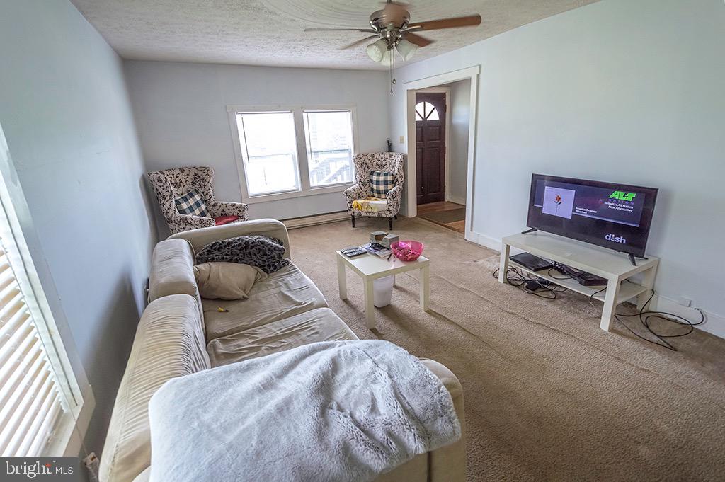 566 Reliance Road Middletown, VA 22645 - Photo 8 of 27 Gallery Image 8
