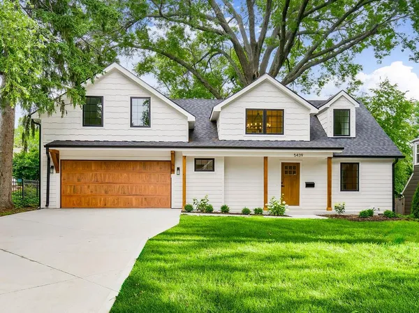 $1,299,000 | 5439 Norwood Street, Fairway, KS 66205