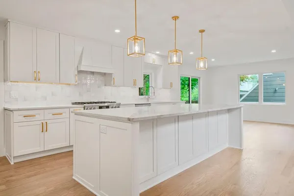 $1,299,000 | 5439 Norwood Street, Fairway, KS 66205