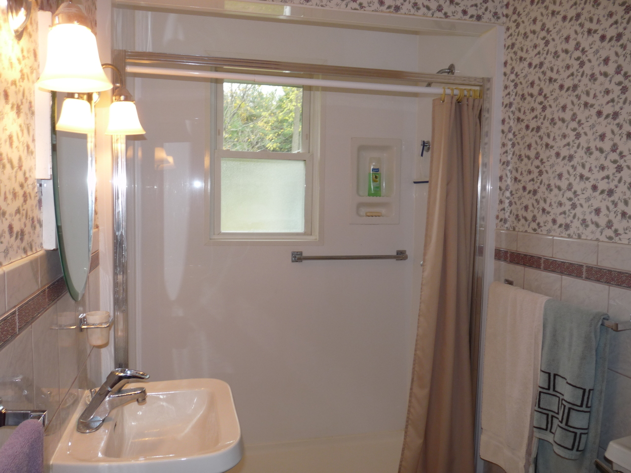 59 New Lenox Road Lenox, MA 01240 - Photo 14 of 17 bath w oversized shower