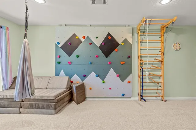 $550,000 | 219 Livingston Drive, Hickory Creek, TX 75065