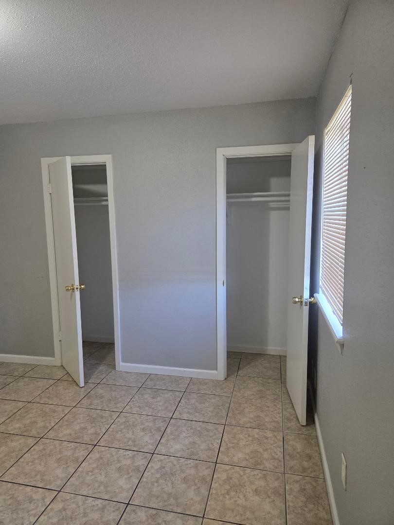 2000 Bahama Drive, Unit 30 Seabrook, TX 77586 - Photo 11 of 14 a view of an empty room