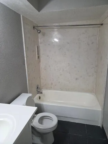 $1,150 | 2000 Bahama Drive, Unit 30, Seabrook, TX 77586