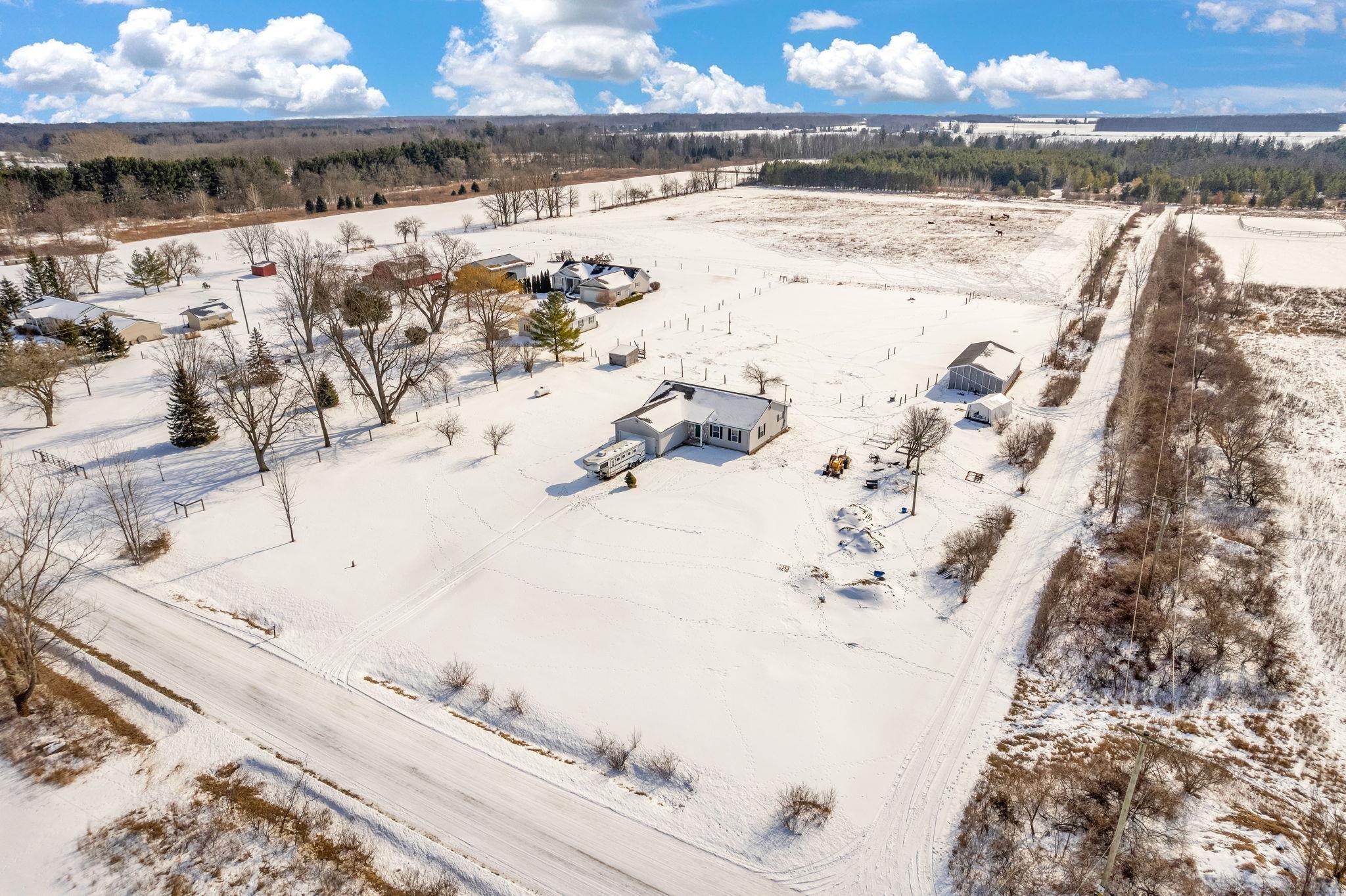 6482 Wellman Line Road Croswell, MI 48422 - Photo 8 of 47 Gallery Image 8