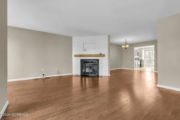 $4,000 | 148 Ambassador Drive, Unit 1054, Red Bank, NJ 07701