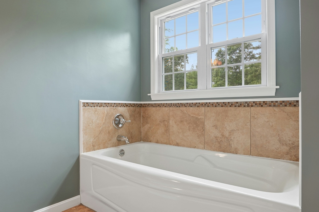 15 Patriot Lane Rutland, MA 01543 - Photo 23 of 41