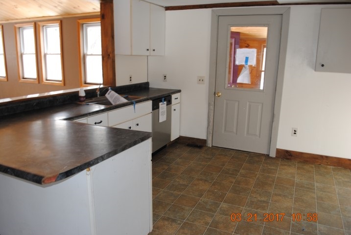 104 Riverside Drive Lancaster, NH 03584 - Photo 5 of 12 Gallery Image 5