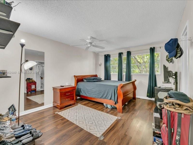 469 North Pine Island Road, Unit B305 Plantation, FL 33324 - Photo 18 of 32