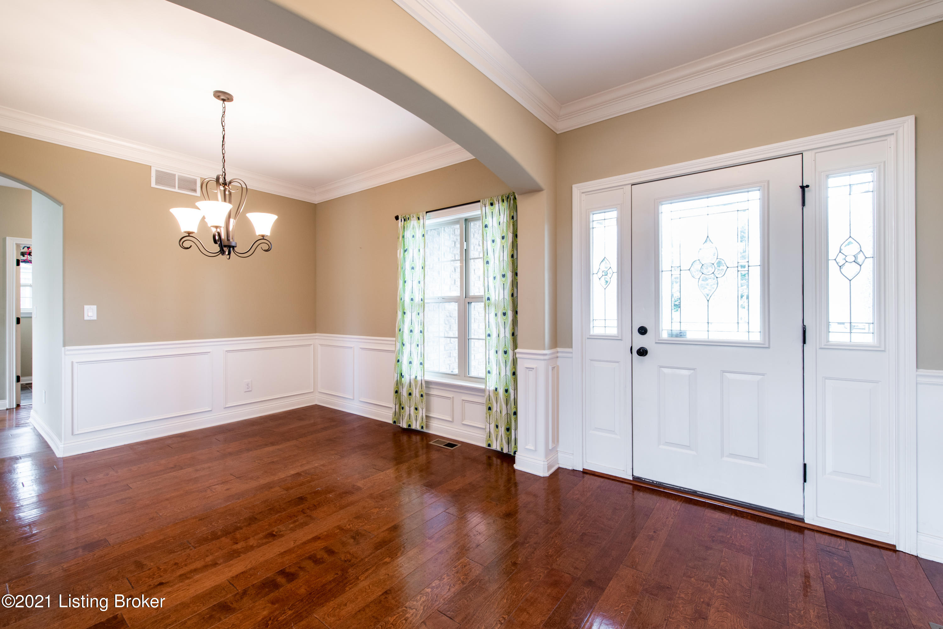 10105 Reeseman Drive Louisville, KY 40291 - Photo 5 of 52 3978