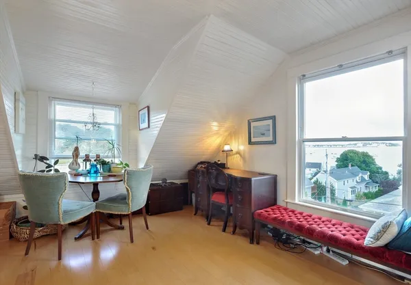 $20,000 | 14 Highland Avenue, Hull, MA 02045