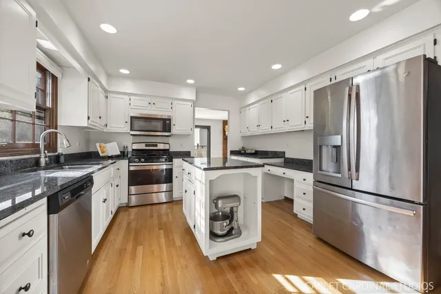 $615,000 | 625 Edward Road, Naperville, IL 60540