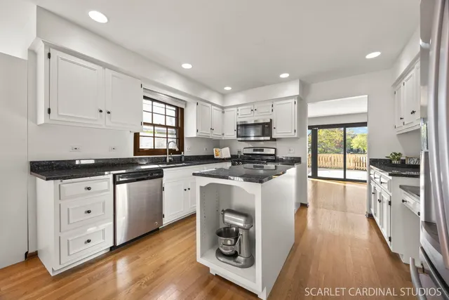 $615,000 | 625 Edward Road, Naperville, IL 60540