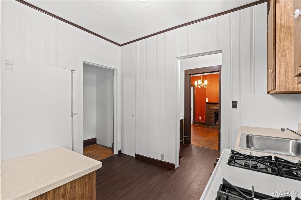 502 Carson Road St. Louis, MO 63135 - Photo 19 of 28