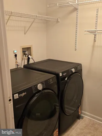 a view of entryway with a front door