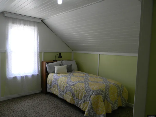 $165,000 | 307 Diamondville Avenue, Diamondville, WY 83116