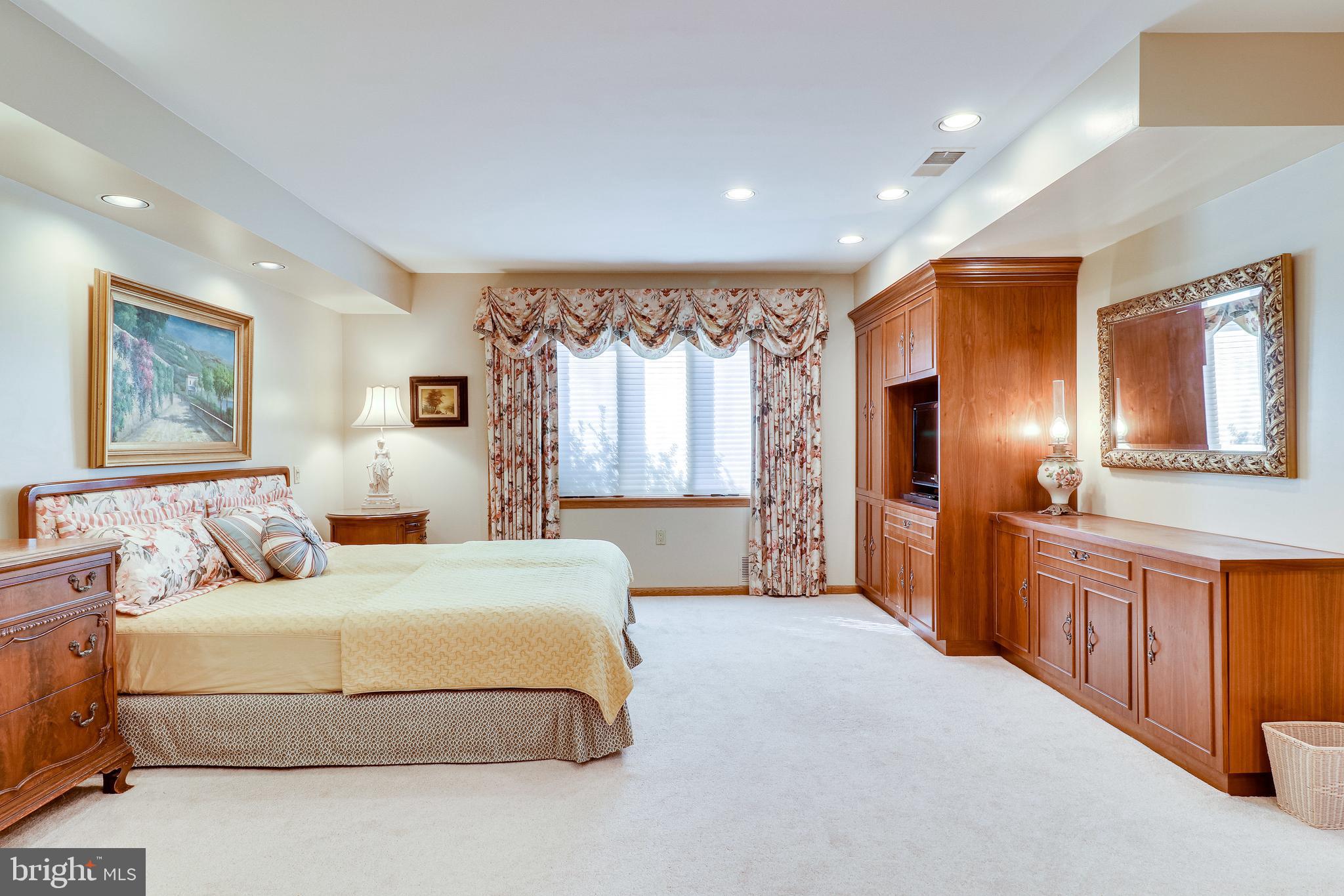 6444 Elmdale Road Alexandria, VA 22312 - Photo 23 of 64