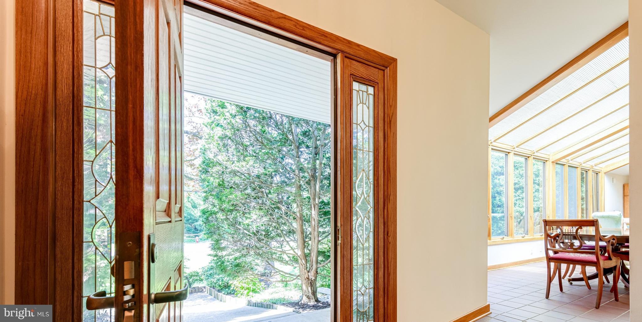 6444 Elmdale Road Alexandria, VA 22312 - Photo 4 of 64