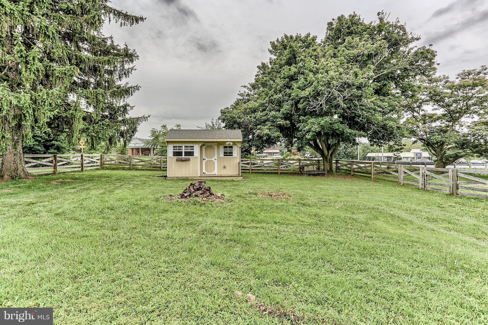 22327 Old Georgetown Road Smithsburg, MD 21783 - Photo 20 of 25 Exterior (Rear)