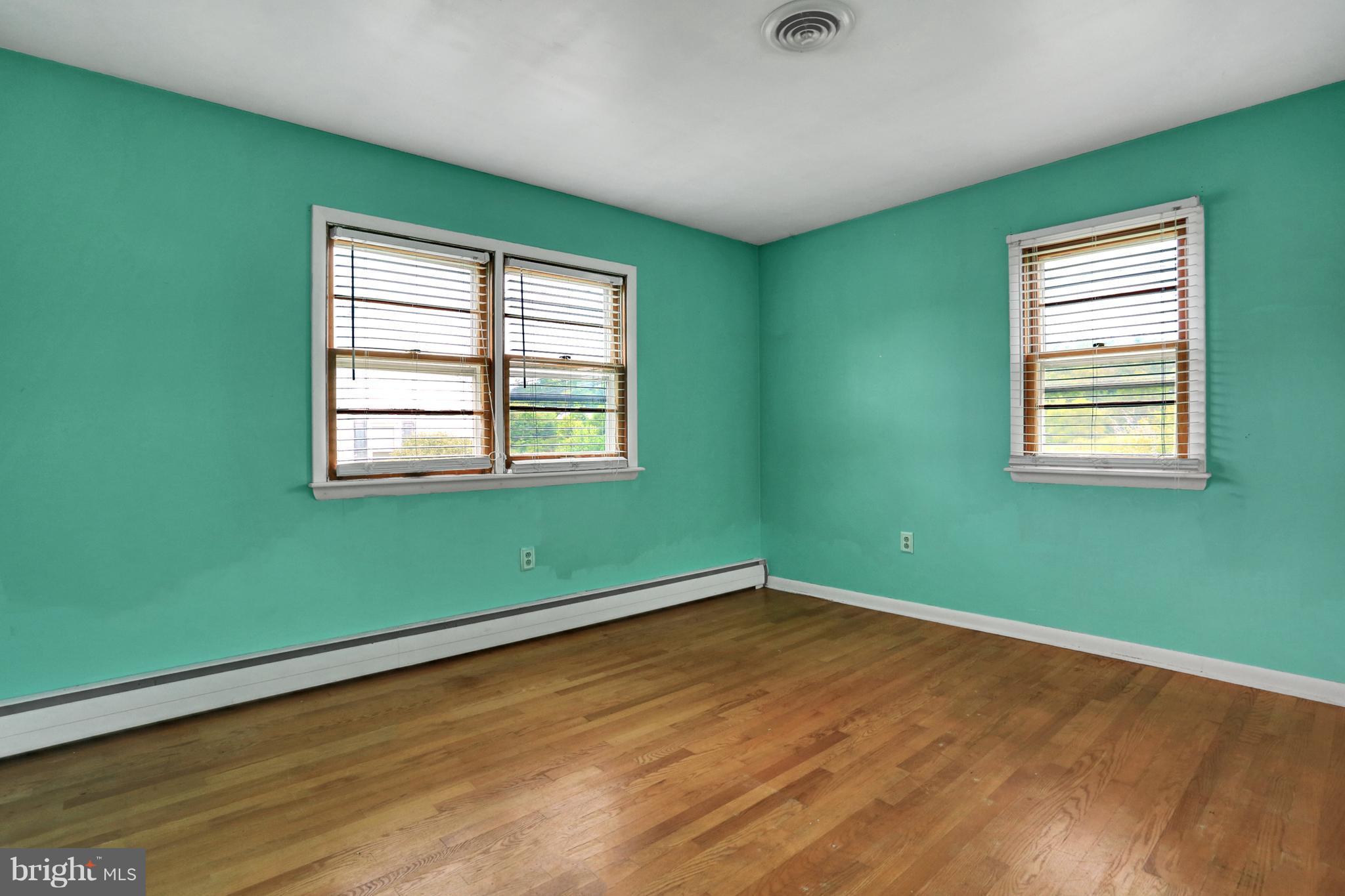 22327 Old Georgetown Road Smithsburg, MD 21783 - Photo 9 of 25 Bedroom 1