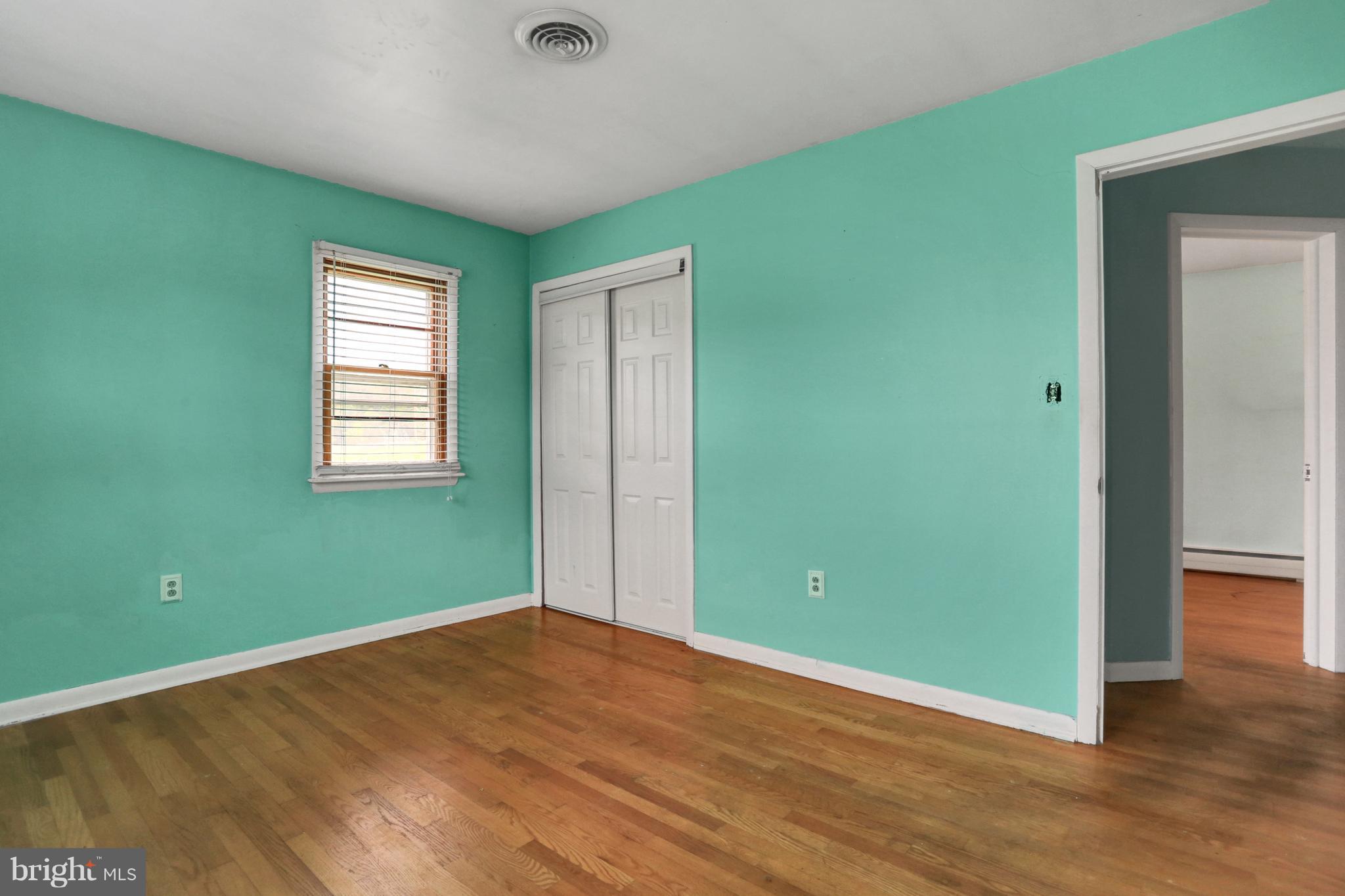 22327 Old Georgetown Road Smithsburg, MD 21783 - Photo 10 of 25 Bedroom 1