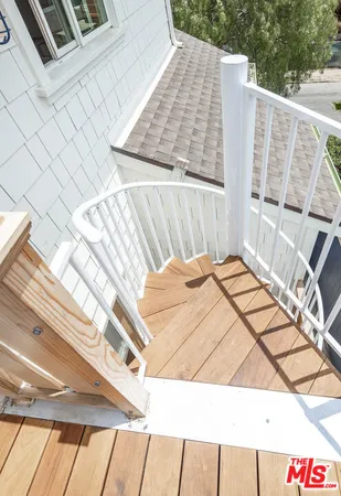 $19,000 | 825 Superba Avenue, Venice, CA 90291