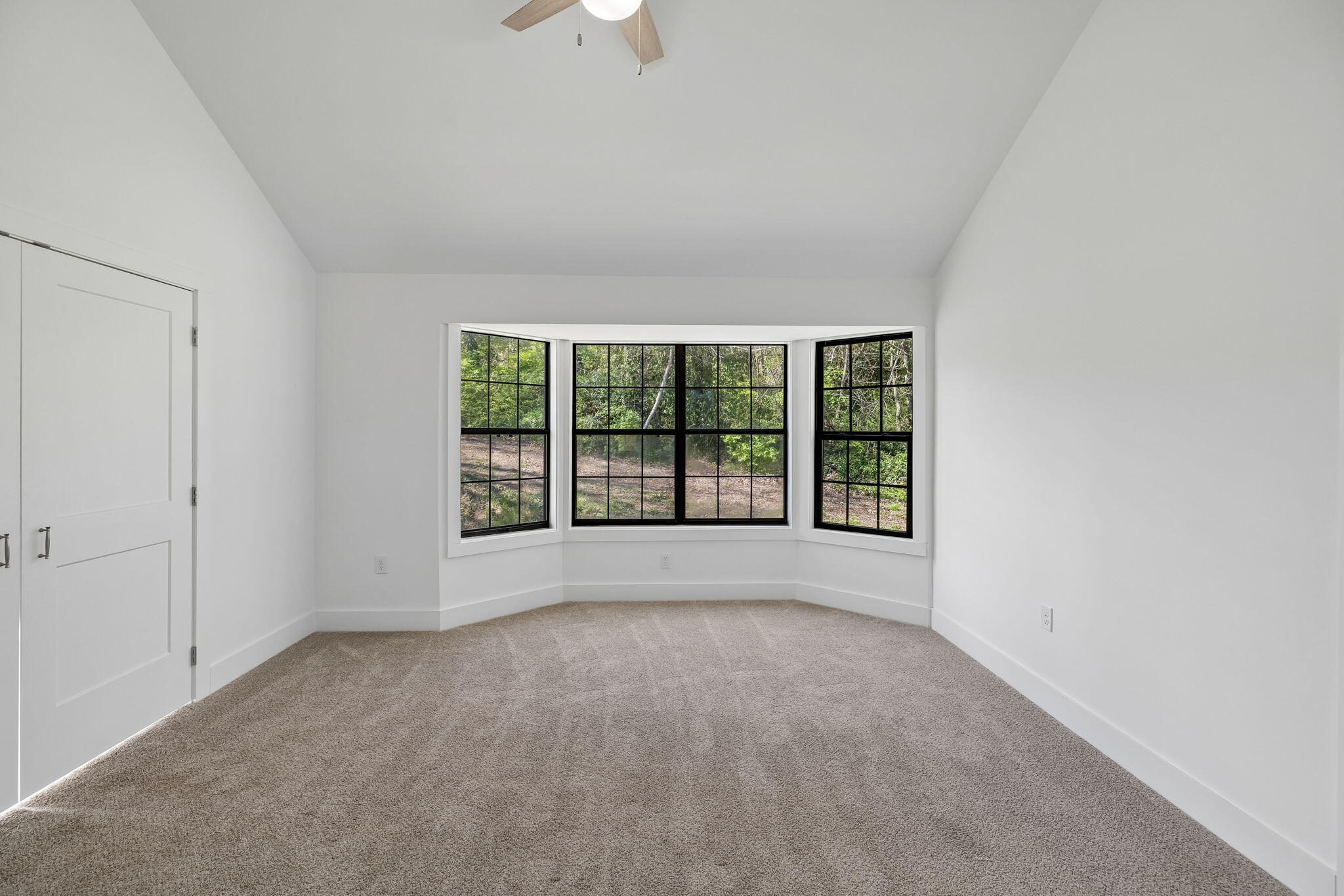 614 Shoemaker Street Athens, TN 37303 - Photo 17 of 46 Primary Bedroom 1