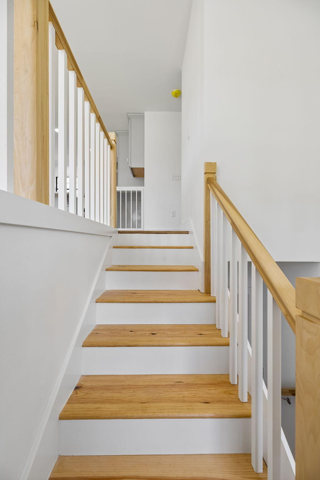 614 Shoemaker Street Athens, TN 37303 - Photo 31 of 46 Stairs Leading to Main Level