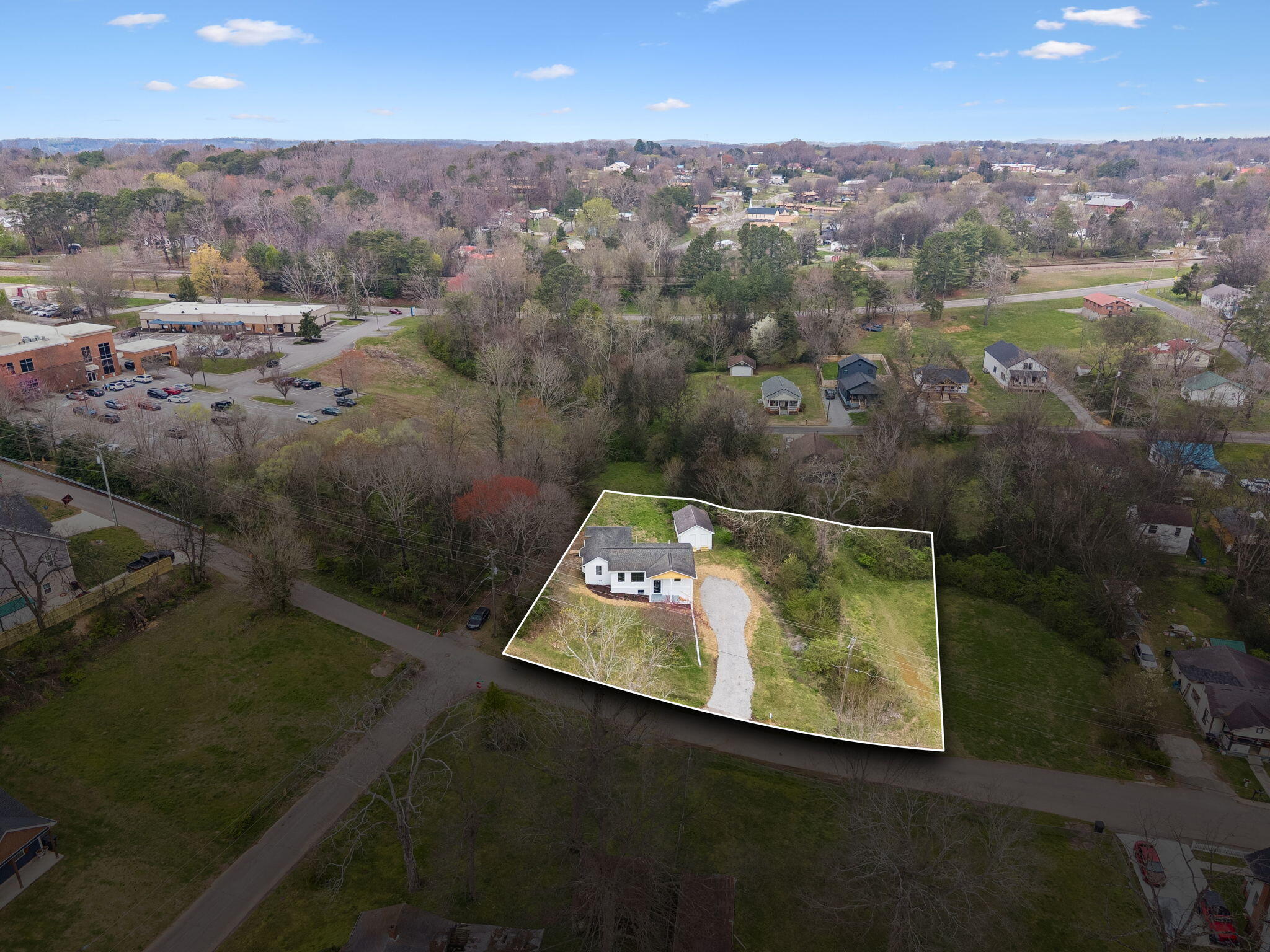 614 Shoemaker Street Athens, TN 37303 - Photo 4 of 46 Ariel View with Property Lines