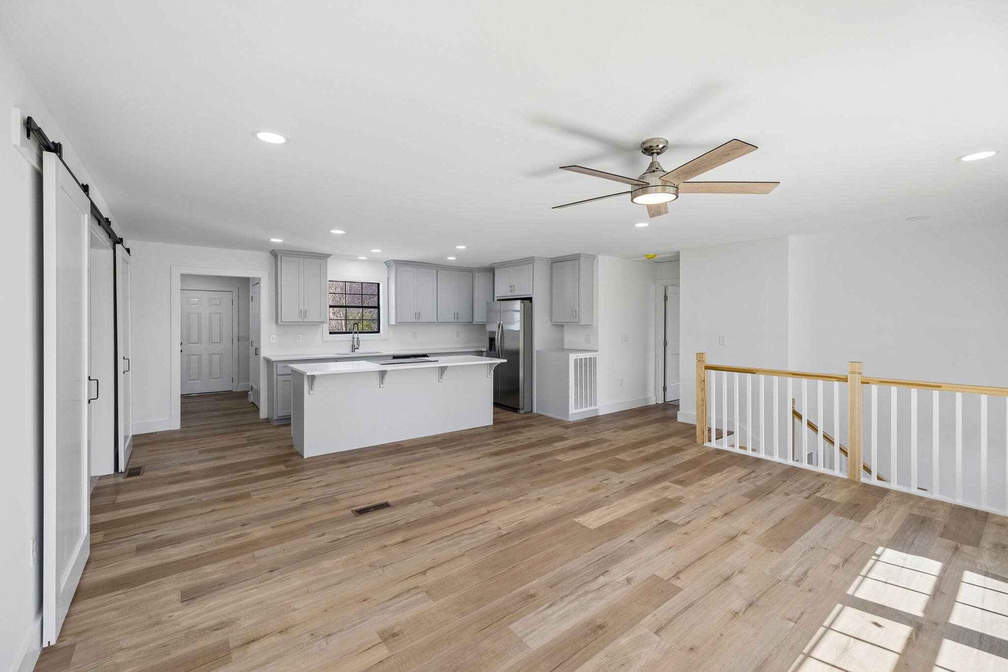 614 Shoemaker Street Athens, TN 37303 - Photo 9 of 46 Living Room and Kitchen