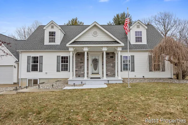 $299,900 | 623 Lennon Lane, Gladwin, MI 48624